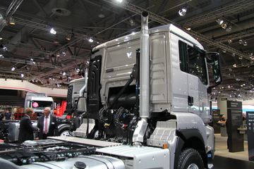 TGS 480 6x6 ǣ