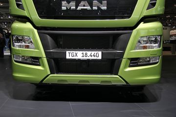 TGX 440 4X2 ǣɫ
