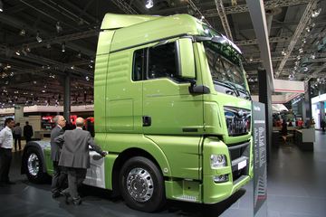 TGX 440 4X2 ǣɫ