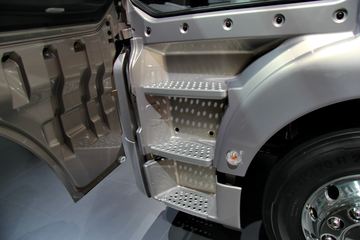 TGX 440 4X2 ǣ