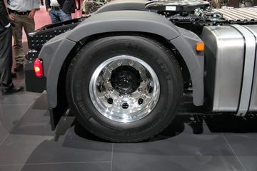 TGX 440 4X2 ǣ