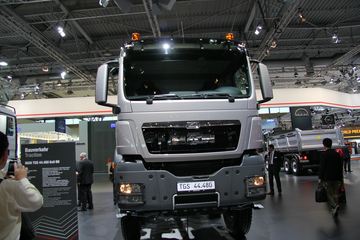 ��TGX 480���� 8X8 ���ֳ�����