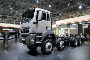 TGX 480 8X8 ֳ