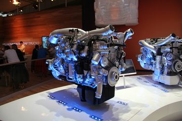 ŵչPACCAR MX-13 