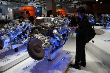 ŵչPACCAR MX-13 