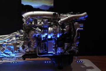 ŵչPACCAR MX-13 