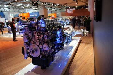 ŵչPACCAR MX-13 