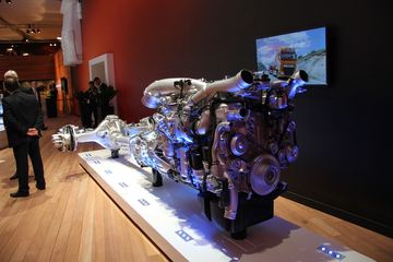 ŵչPACCAR MX-13 