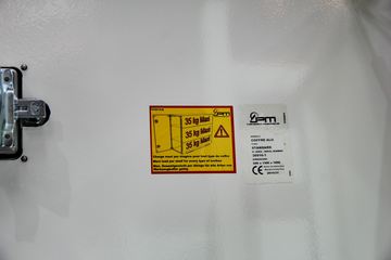 ��ŵ����չ����ŵ RANGE D MAXITY 140���� 4X2 �Ῠ