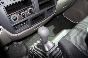 ��ŵ����չ����ŵ RANGE D MAXITY 140���� 4X2 �Ῠ