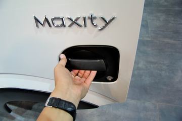 ��ŵ����չ����ŵ RANGE D MAXITY 140���� 4X2 �Ῠ