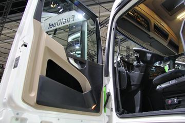 ŵչ Actros 1843 430 4X2 ǣ