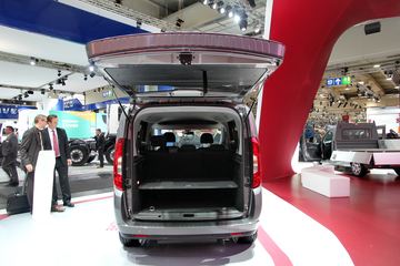 ŵչ Doblo Combi