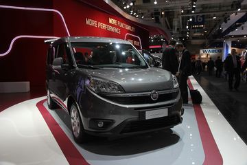 ŵչ Doblo Combi