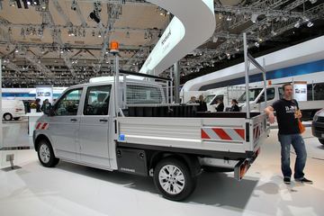 ŵչ Crafter 35 Doppelkabine Pritsche 4MOTION 峵