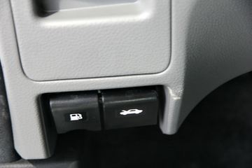 ŵչղ NV200 س