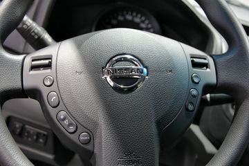 ŵչղ NV200 س