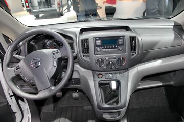 ŵչղ NV200 س