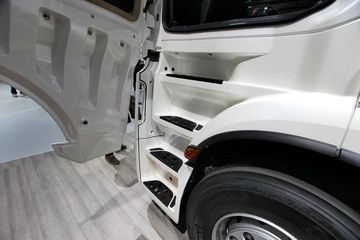 ŵչ Actros 4163 8X4 630 ǣ