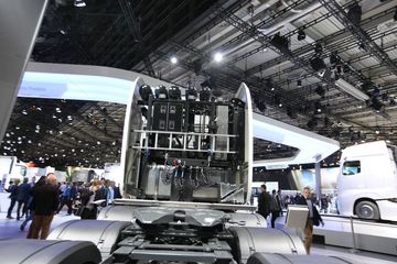 ŵչ Actros 4163 8X4 630 ǣ