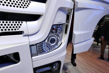 ŵչ Actros 4163 8X4 630 ǣ