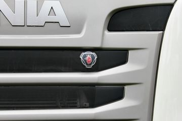 ��չ�ۼܱó�