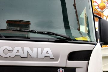 ��չ�ۼܱó�