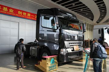 �����ǵ¿�Ѳչ����վ