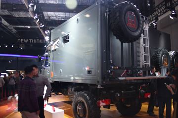 ĪU4000 4X4ԽҰ