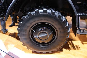 ĪU4000 4X4ԽҰ