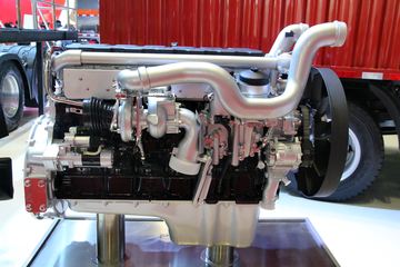 й MC13 巢
