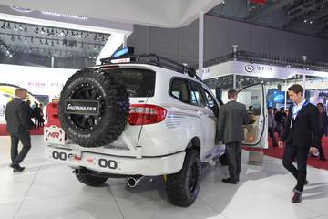  SUV