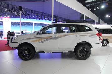  SUV