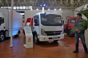 翭N300 115 4X2 Ῠ
