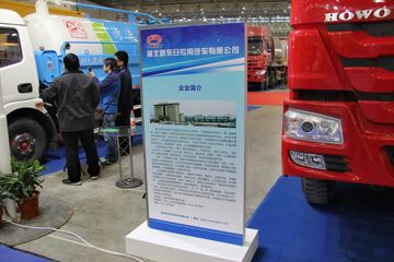2015人չչչ̨