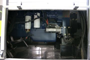 J6L 220 4X2 ѩ