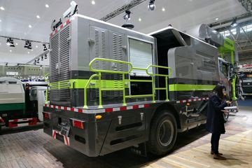 J6L 220 4X2 ѩ