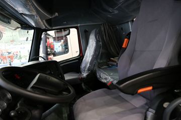й T7H 440 6X4 AMTǣ