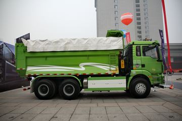 M3000 6x4 ˫ȼж