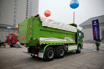 M3000 6x4 ˫ȼж