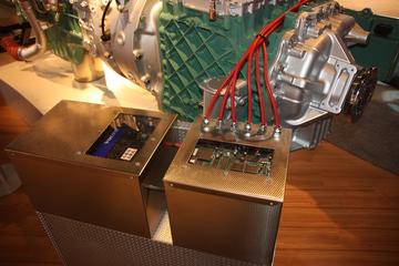 �ֶ��ֻ�϶���ϵͳ