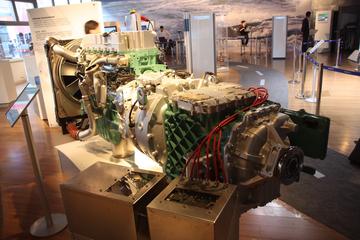 �ֶ��ֻ�϶���ϵͳ