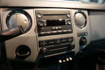 F750Ԯ