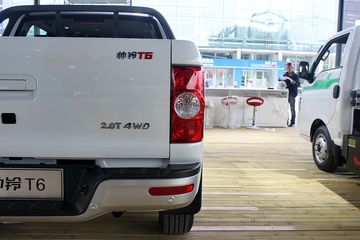 ˧T6 4X4 ˫Ƥ