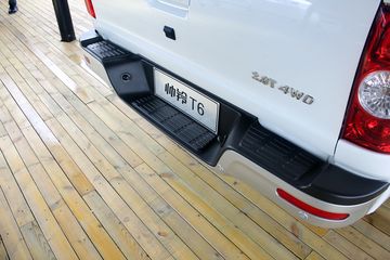 ˧T6 4X4 ˫Ƥ
