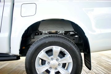 ˧T6 4X4 ˫Ƥ
