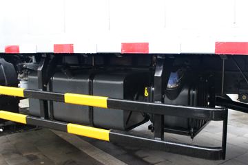 D6L 130 4X2 ʽῨ