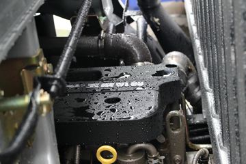D6L 130 4X2 ʽῨ