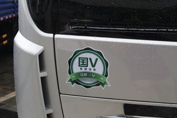 D6L 130 4X2 ʽῨ