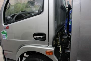 D6L 130 4X2 ʽῨ